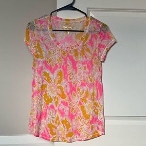 Lilly Pulitzer tshirt